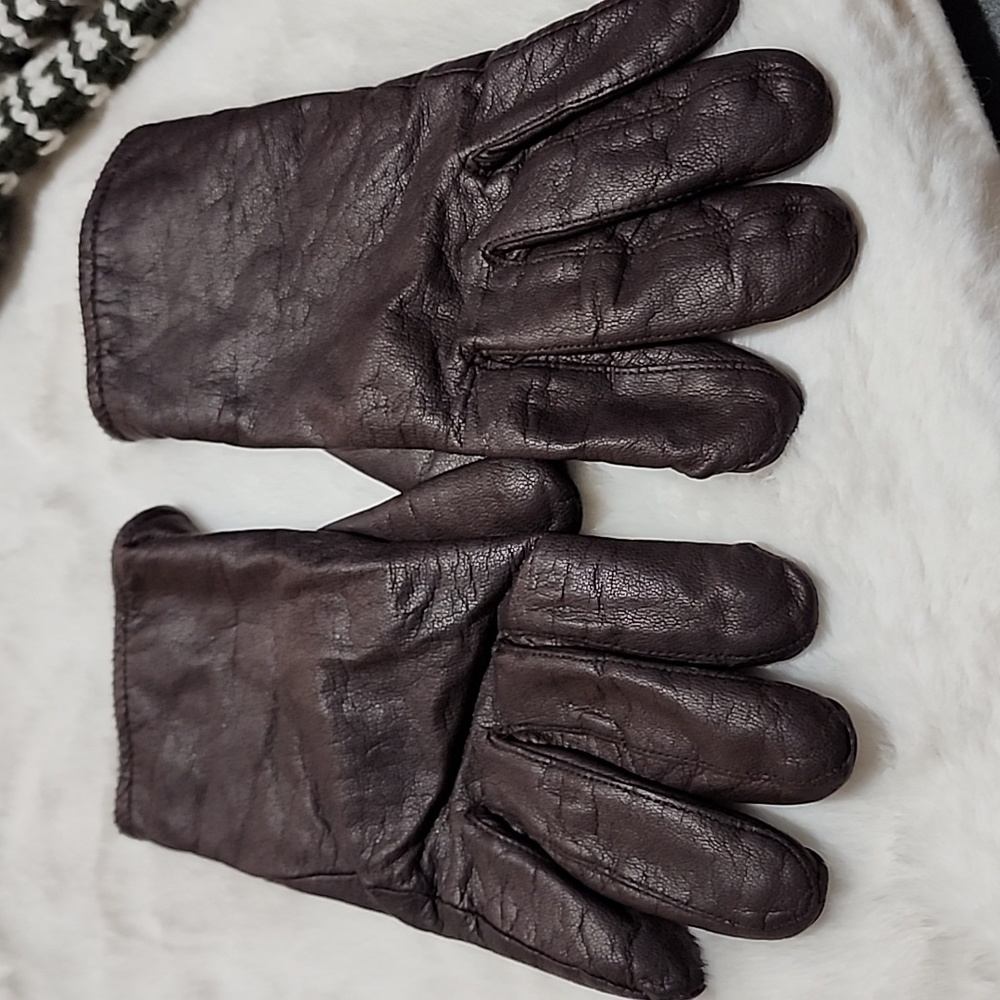 ASSORTMENT OF GLOVES FOR FAMILY AND FRIENDS 🧡 - Picture 5 of 8